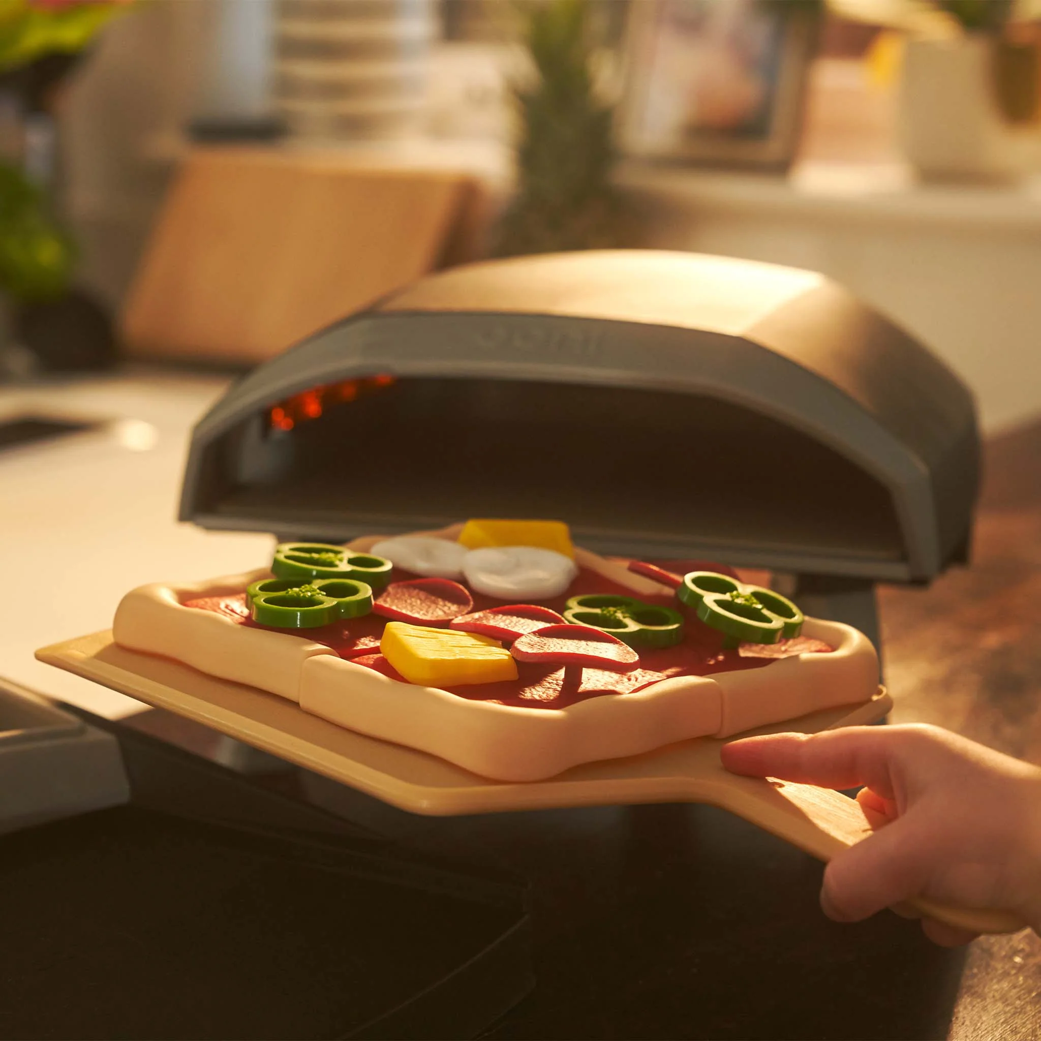 Casdon Ooni Toy Pizza Topping Station - Image 9